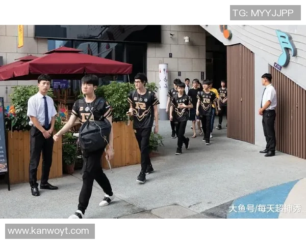 RNG在全球总决赛中的耐力表现分析与战术解读